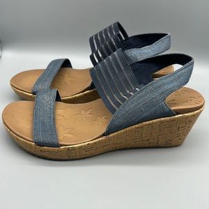 Sketchers Luxe Foam Beverlee Smitten Kitten wedge sandals size 9